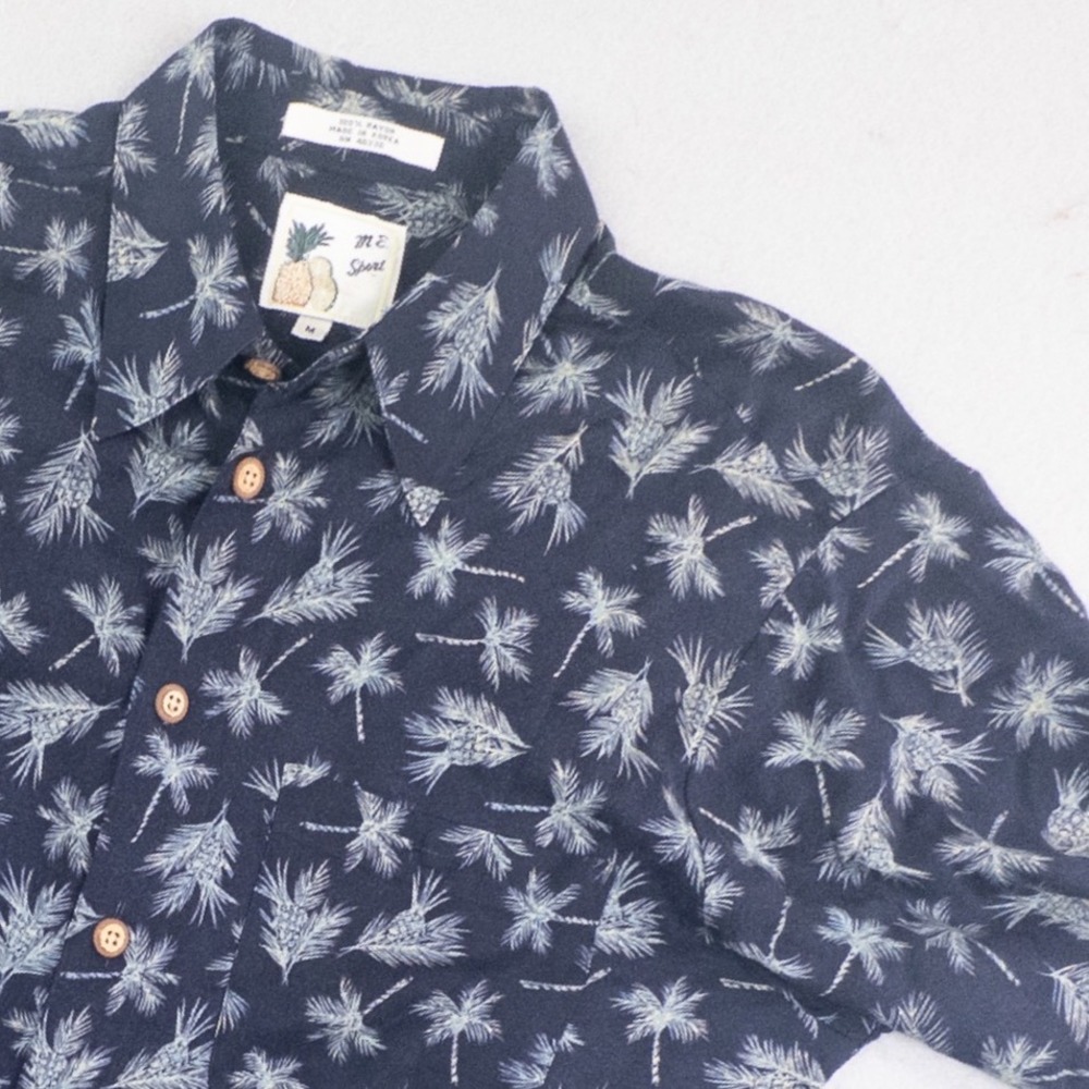 Vintage M.E. Sport Men Navy Blue Pineapple Palm Tree Rayon Short Sleeve Shirt M